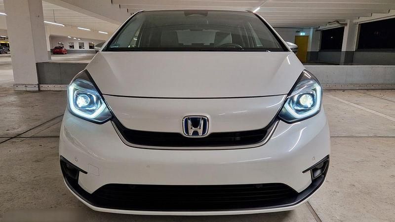 Gebraucht Honda Jazz Executive 109 PS (80 kW) 2020 Weiß Kleinwagen