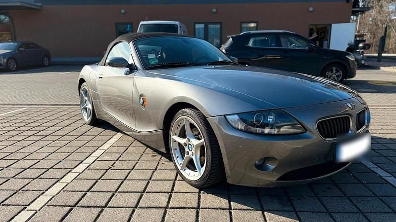 Gebraucht BMW Z4 170 PS (125 kW) 2004 Grau Cabrio