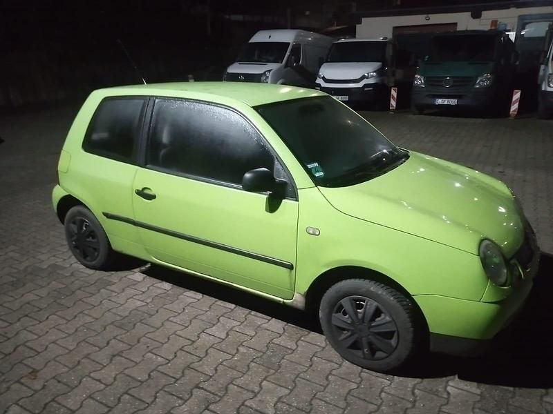 Grün Gebraucht 2000 VW Lupo Kleinwagen | 590 € - Bild 1/2