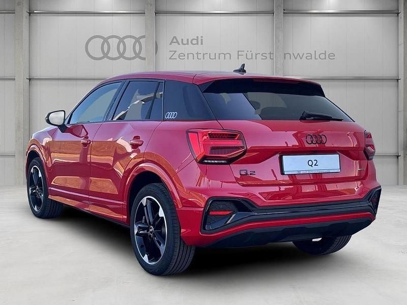 Gebraucht Audi Q2 S-Line 190 PS (139 kW) 2025 Rot SUV
