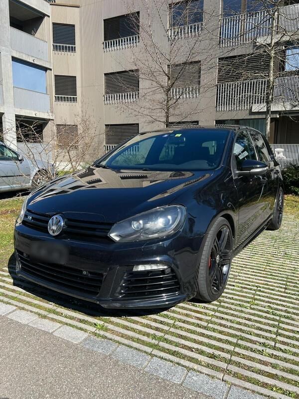 Schwarz Gebraucht 2011 VW Golf VI R Kleinwagen | 12.900 € (Teuer) - Bild 1/4