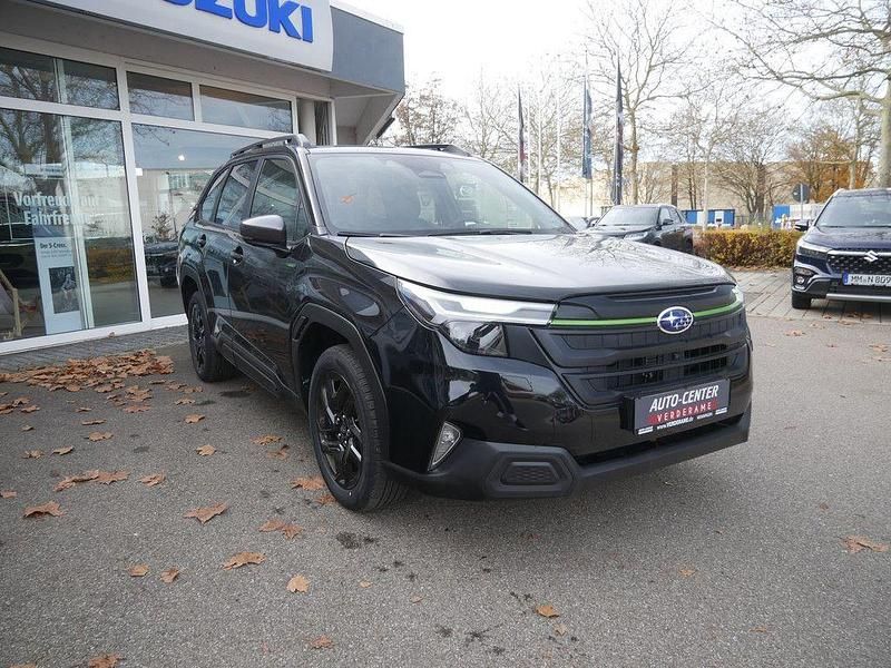 Neu Subaru Forester Exclusive+ 136 PS (100 kW) 2025 Schwarz SUV