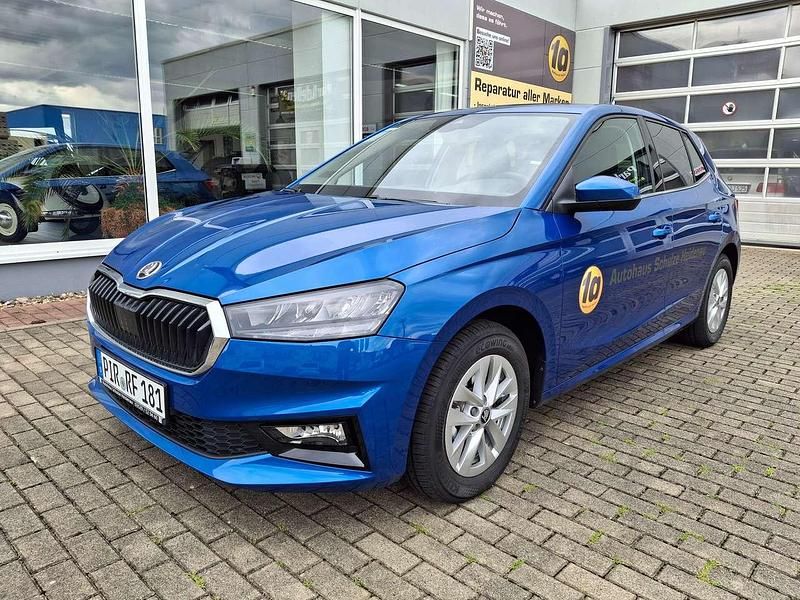 Gebraucht Skoda Fabia Selection 95 PS (69 kW) 2025 Raceblau metallic Kleinwagen
