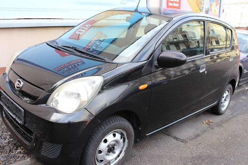 Gebraucht Daihatsu Cuore Plus 58 PS (42 kW) 2007 Schwarz Kleinwagen