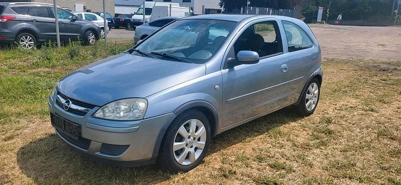 Silber Gebraucht 2006 Opel Corsa Kleinwagen | 2.599 € (Guter Preis) - Bild 1/4