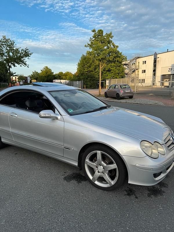 Silber Gebraucht 2007 Mercedes 200 Coupé | 4.700 € - Bild 1/4