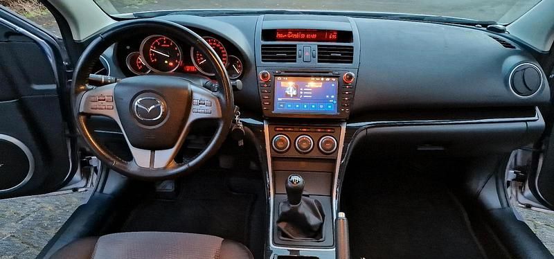 Second-hand Mazda 6 147 CP (108 kW) 2008 Argintiu Berlinǎ