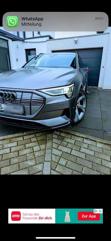 Gebraucht Audi e-tron Ambiente 300 kW (408 PS) 2018 Grau SUV