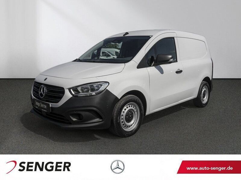 Weiß Gebraucht 2023 Mercedes Citan 112 Van / Kleinbus | 21.837 € (Superpreis) - Bild 1/4