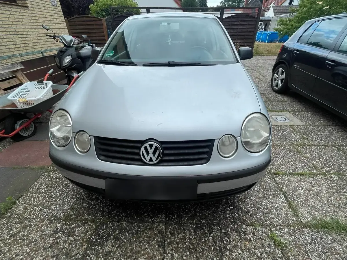 Gebraucht VW Polo 47 PS (34 kW) 2003 Silber Kleinwagen