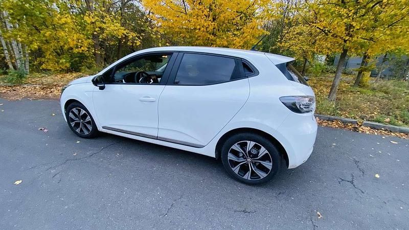 Gebraucht 2023 Renault Clio V Evolution Kleinwagen | 13.300 € (Guter Preis) - Bild 1/4