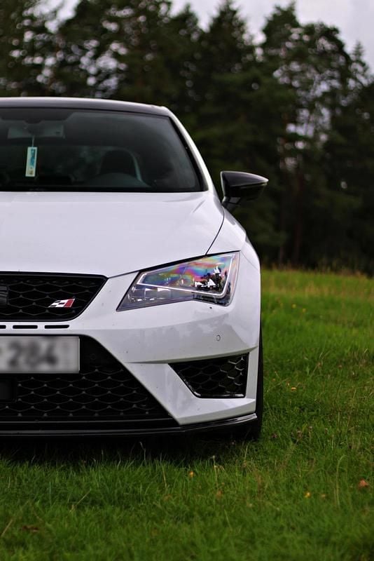 Usata Seat Leon CUPRA 280 CV (205 kW) 2015 Bianco Coupé