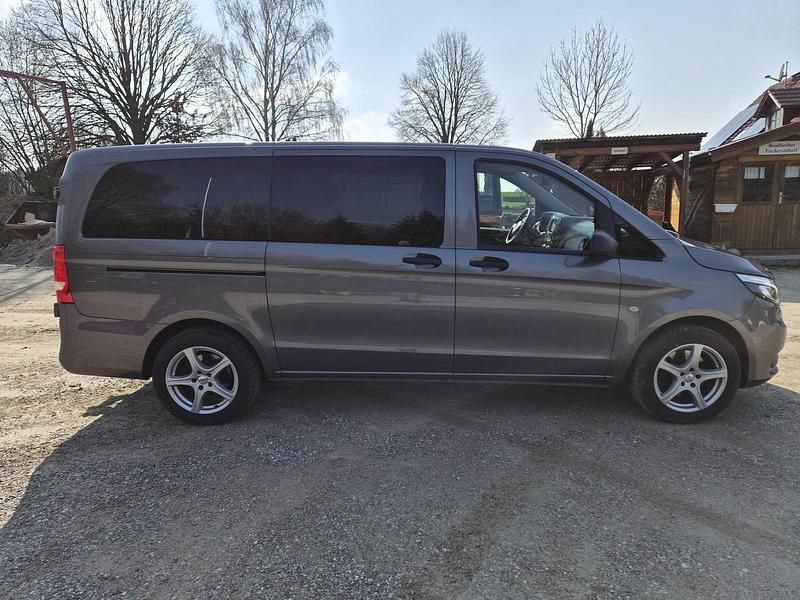 Gebraucht Mercedes Vito 190 PS (139 kW) 2021 Grau Van