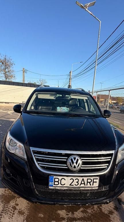 Schwarz Gebraucht 2010 VW Tiguan Team SUV | 7.200 € (Fairer Preis) - Bild 1/4