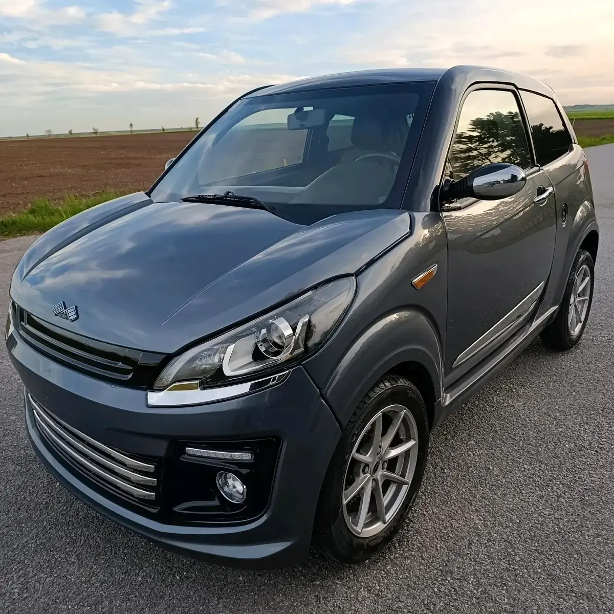 Gebraucht Ligier JS50 2017 Grau Kleinwagen