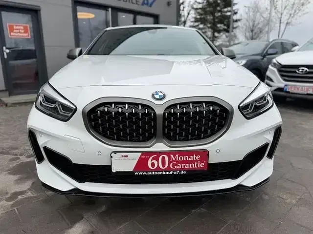 Occasion BMW M135 Performance 306 ch (225 kW) 2021 Blanc Citadine