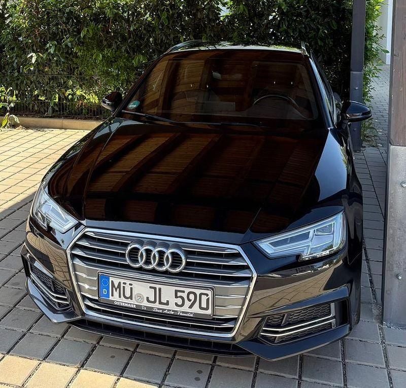 Schwarz Gebraucht 2017 Audi A4 Ambiente Kombi | 15.900 € (Guter Preis) - Bild 1/4