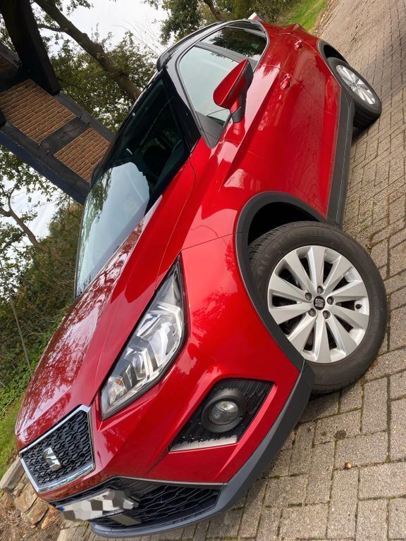 Rot Gebraucht 2019 Seat Arona Beats SUV | 15.500 € (Guter Preis) - Bild 1/4