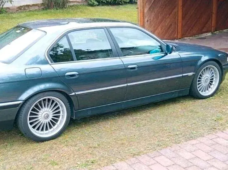 Gebraucht BMW 740 286 PS (210 kW) 1998 Grau Limousine