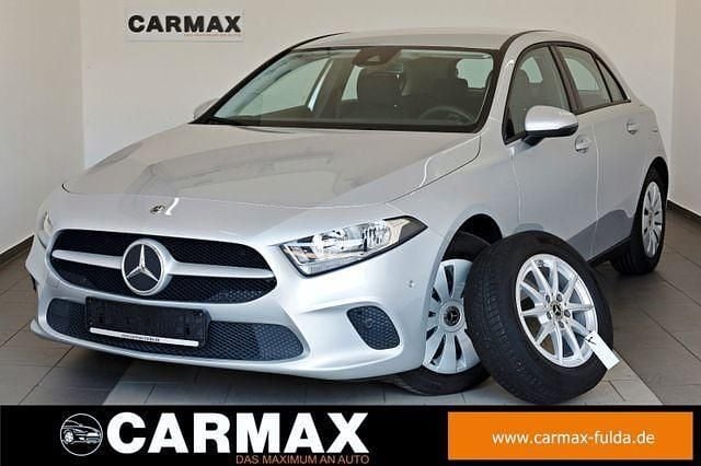 Silber Gebraucht 2021 Mercedes A200 Limousine | 23.500 € (Guter Preis) - Bild 1/4