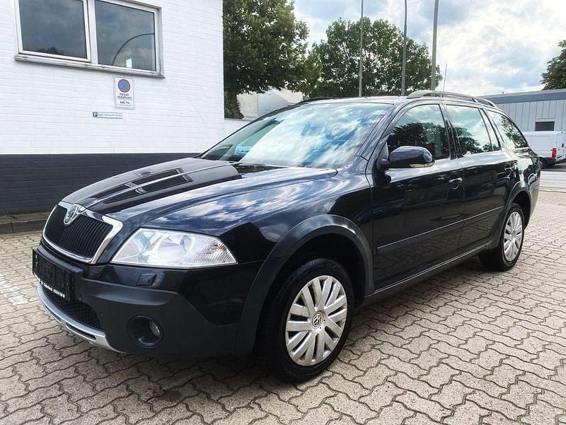 Schwarz Gebraucht 2008 Skoda Octavia Kombi | 2.990 € (Fairer Preis) - Bild 1/4