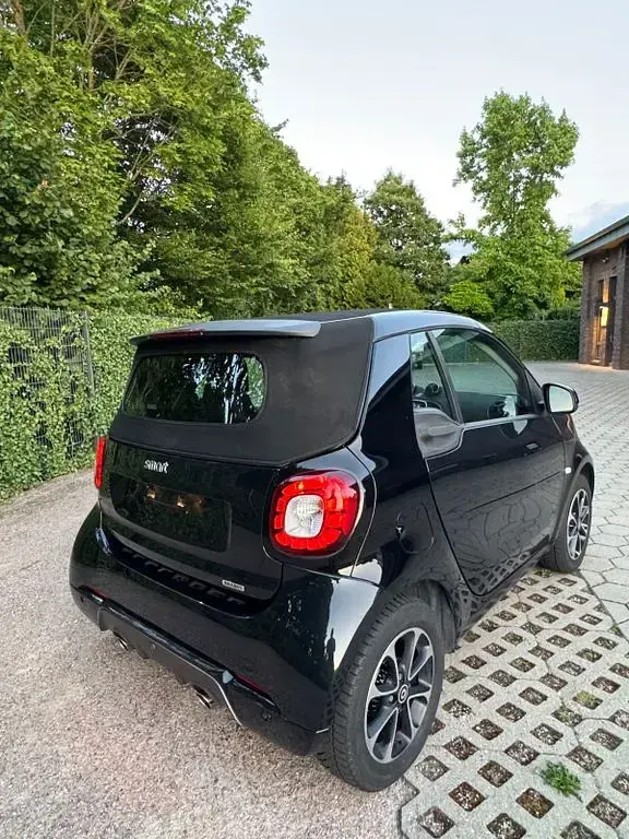 Gebraucht Smart ForTwo Cabrio Prime 91 PS (66 kW) 2017 Schwarz Cabrio