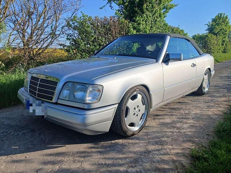 Gebraucht 1994 Mercedes E200 Cabrio | 17.999 € - Bild 1/4