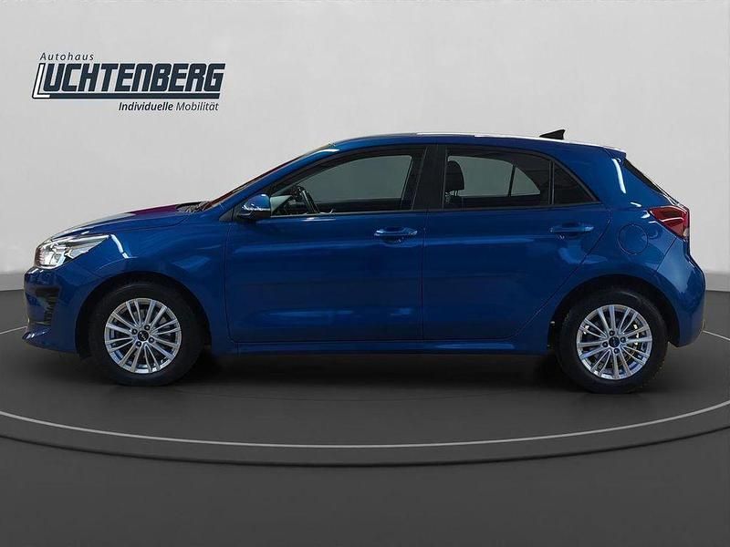 Gebraucht Kia Rio Vision 101 PS (74 kW) 2023 Blau Limousine