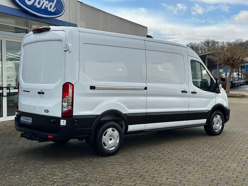 Gebraucht Ford Transit Trend 131 PS (96 kW) 2025 Weiß Van / Kleinbus