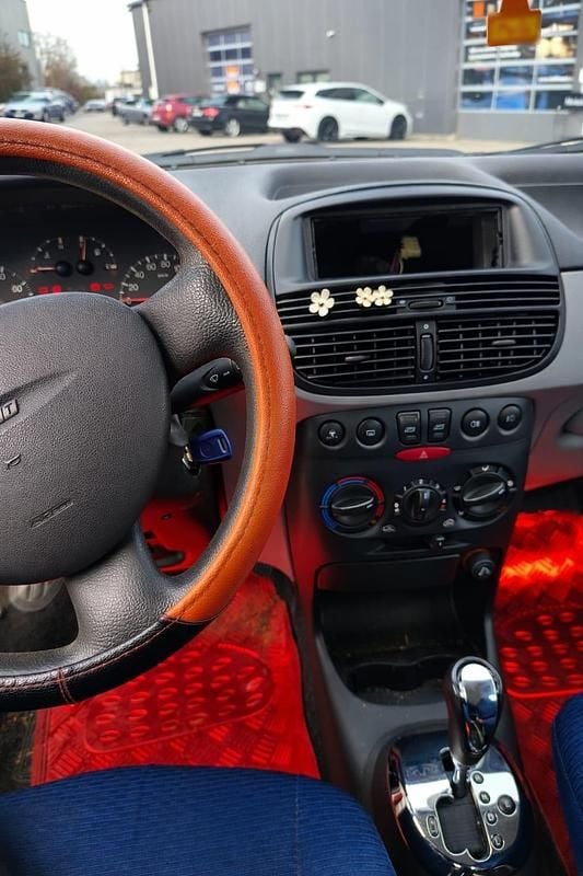 Gebraucht Fiat Punto 80 PS (58 kW) 2000 Rot Kleinwagen