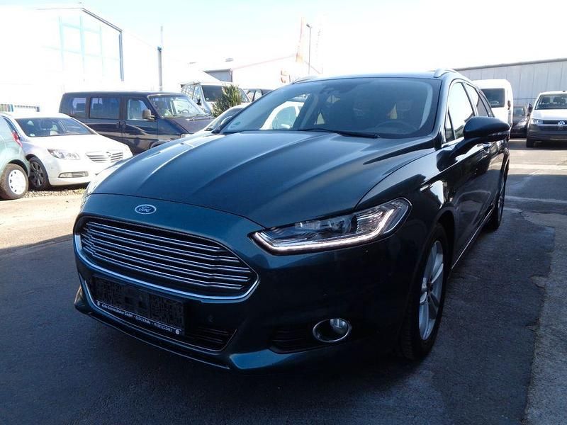 Gebraucht Ford Mondeo Titanium 150 PS (110 kW) 2016 Grau Limousine