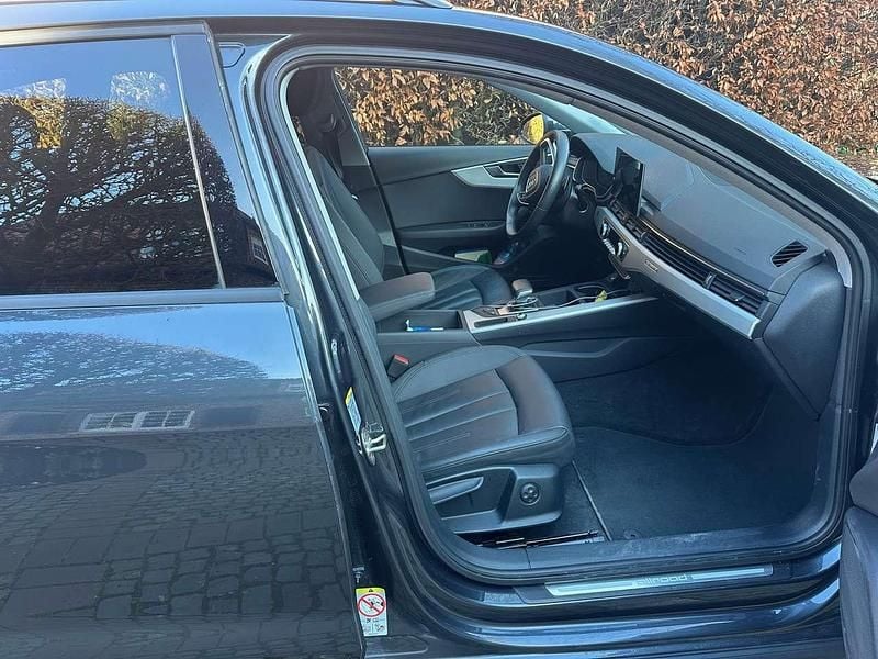 Gebraucht Audi A4 Allroad 286 PS (210 kW) 2023 Grau Kombi