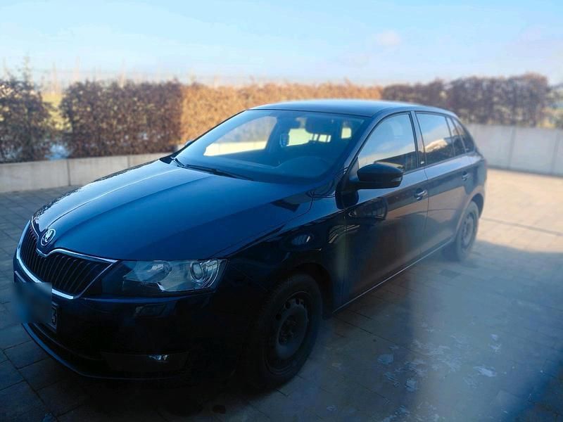 Blau Gebraucht 2015 Skoda Rapid Kleinwagen | 6.500 € (Fairer Preis) - Bild 1/4