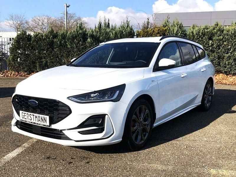 Frozen white Gebraucht 2025 Ford Focus ST-Line Kombi | 29.980 € (Teuer) - Bild 1/4