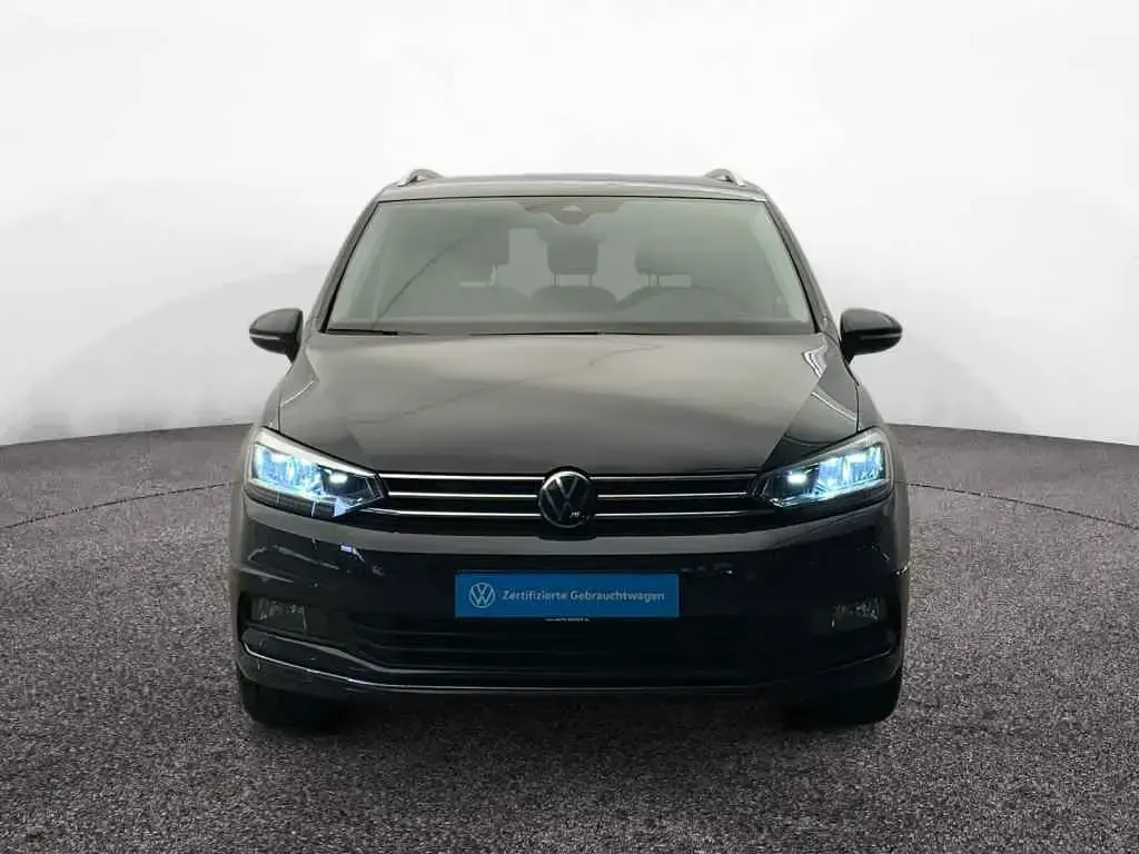 Gebraucht VW Touran Highline 150 PS (110 kW) 2023 Uranograu Van / Kleinbus