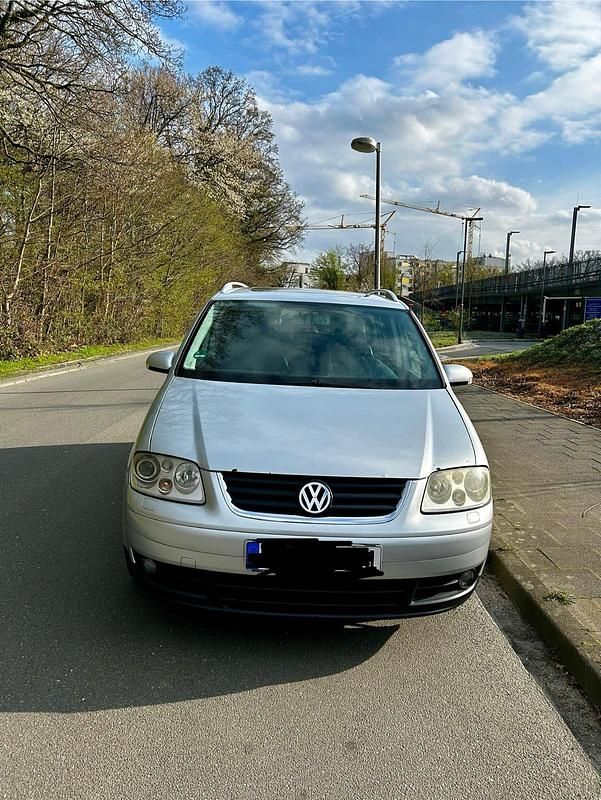 Gebraucht VW Touran Highline 105 PS (77 kW) 2003 Silber Van / Kleinbus