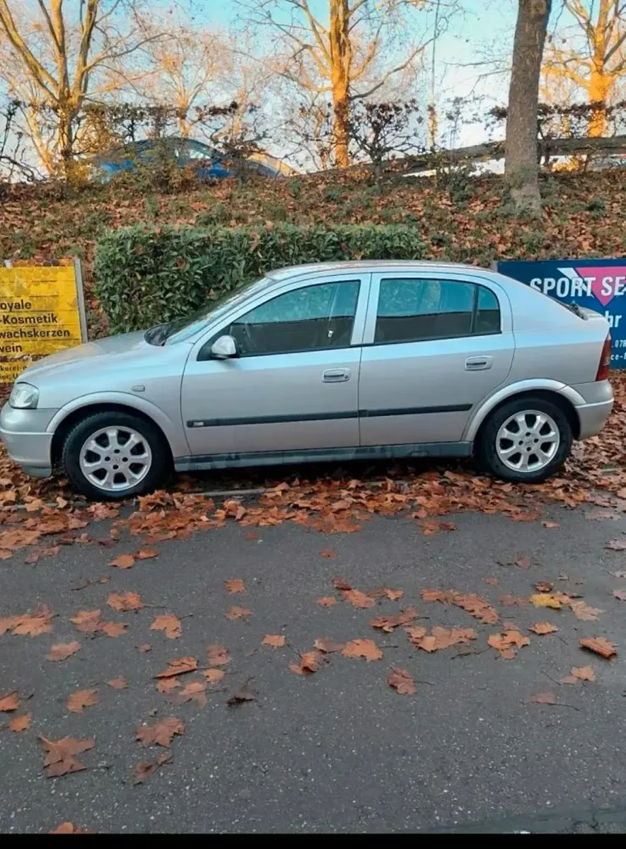 Gebraucht Opel Astra 150 PS (110 kW) 2004 Silber Limousine