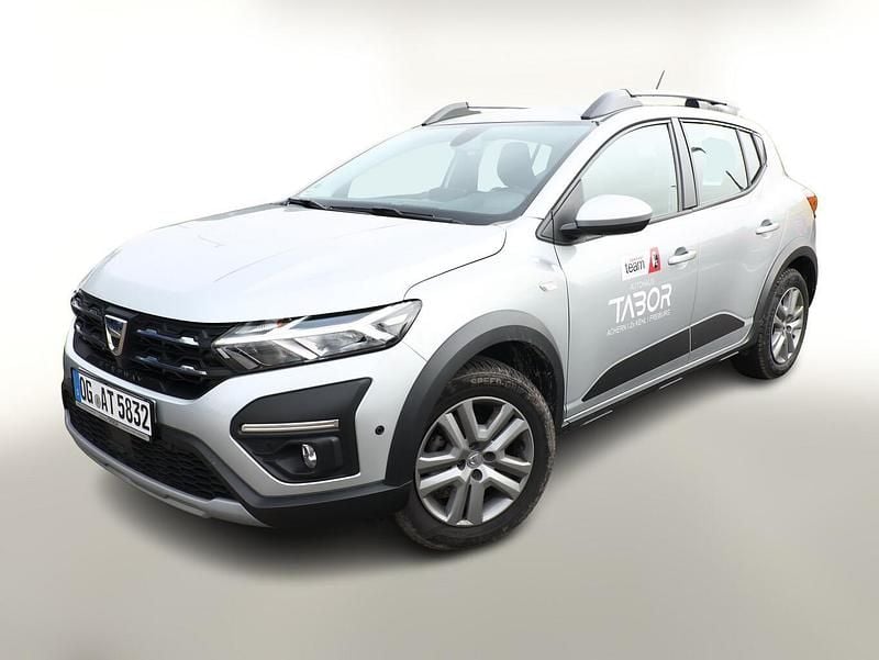 Metallic Gebraucht 2023 Dacia Sandero Stepway Kleinwagen | 17.690 € (Fairer Preis) - Bild 1/4