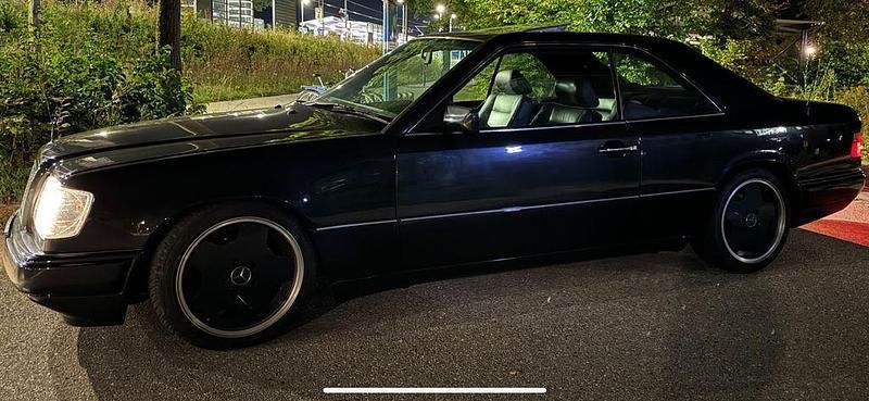 Schwarz Gebraucht 1993 Mercedes 320 Coupé | 22.999 € - Bild 1/4