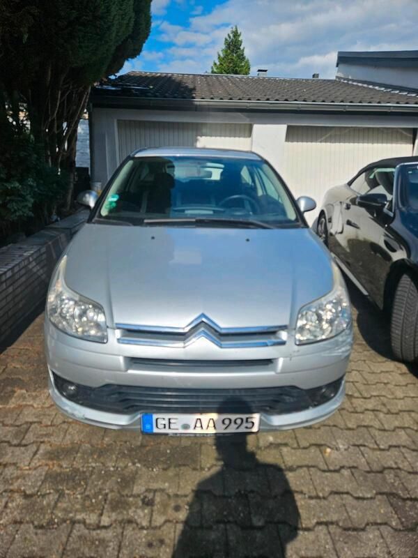 Silber Gebraucht 2007 Citroën C4 Coupé | 1.300 € - Bild 1/4