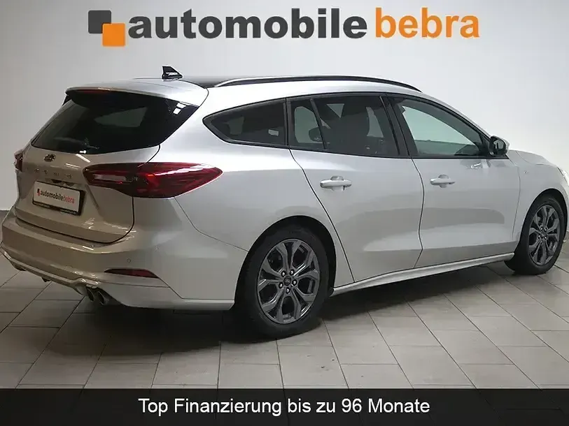 Gebraucht Ford Focus ST-Line X 155 PS (114 kW) 2024 Moondust silber Kombi