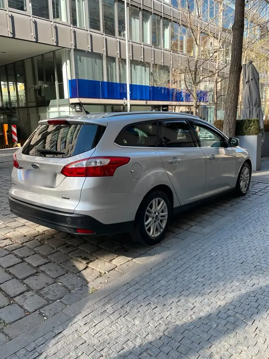 Gebraucht Ford Focus 125 PS (91 kW) 2013 Silber Kombi