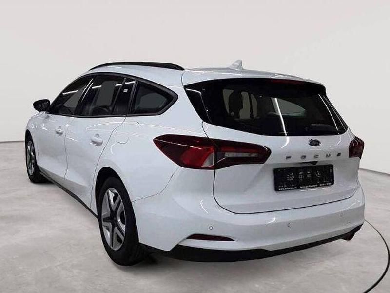 Gebraucht Ford Focus Cool & Connect 120 PS (88 kW) 2022 Weiß Limousine