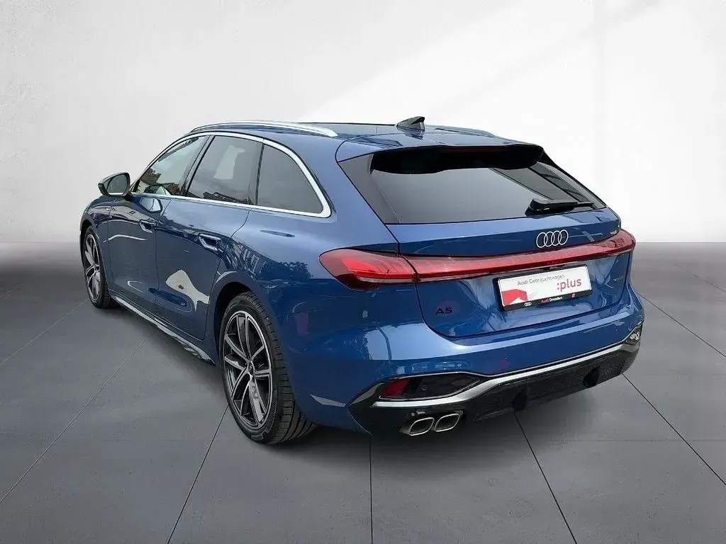 Gebraucht Audi A5 Ambiente 204 PS (150 kW) 2025 Ascariblau metallic Kombi