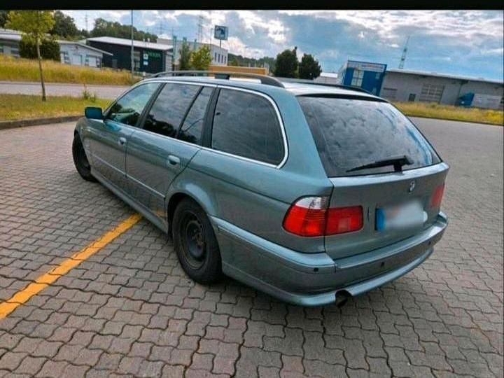 Gebraucht BMW 520 170 PS (125 kW) 2002 Grün Kombi