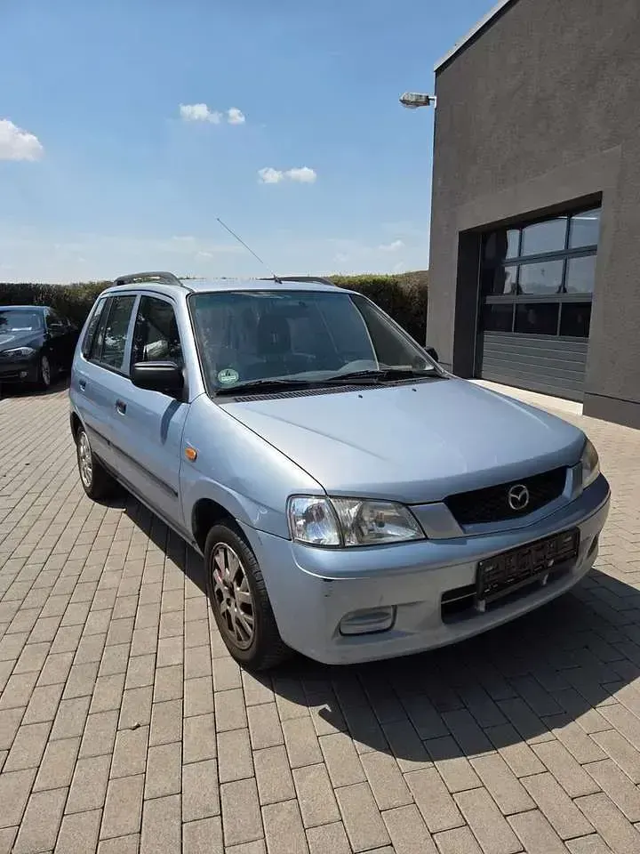 Gebraucht Mazda Demio 63 PS (46 kW) 2003 Grau Kleinwagen