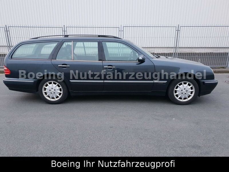 Gebraucht Mercedes E240 170 PS (125 kW) 2000 Schwarz Kombi