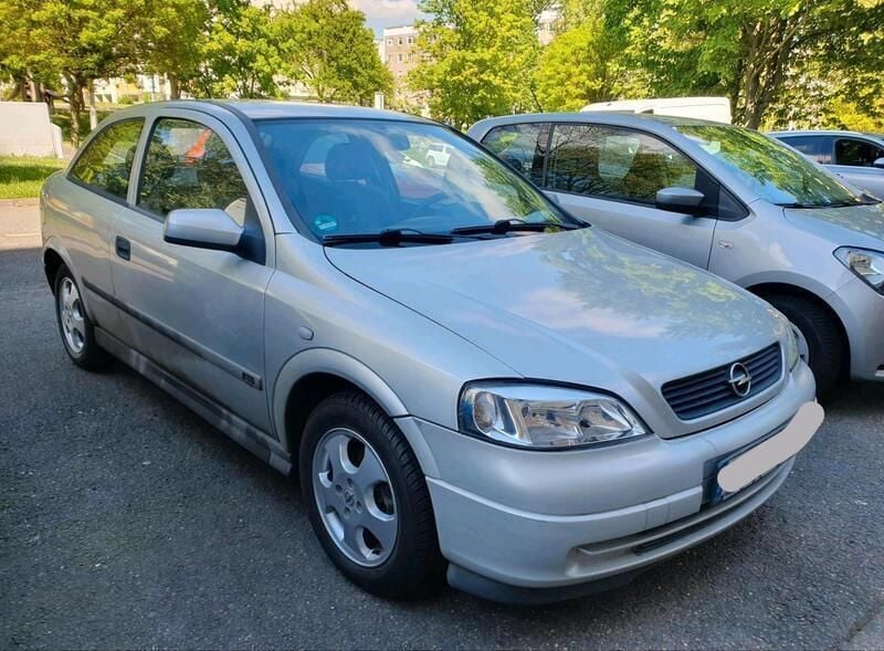 Silber Gebraucht 2000 Opel Astra Limousine | 799 € (Superpreis) - Bild 1/4