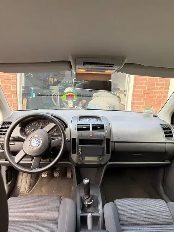 Gebraucht VW Polo Basis 64 PS (47 kW) 2002 Schwarz Limousine