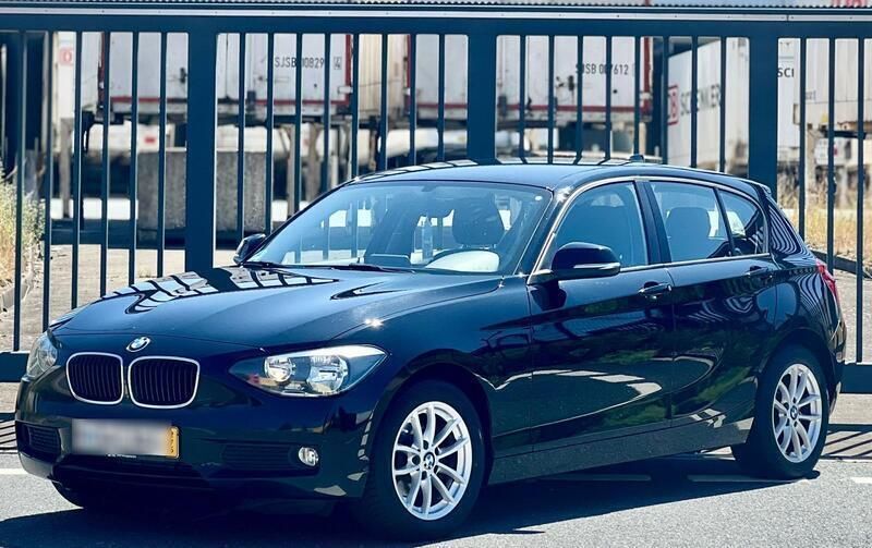 Andere außenfarben Gebraucht 2014 BMW 116 Efficient Dynamics Kleinwagen | 6.999 € (Fairer Preis) - Bild 1/4